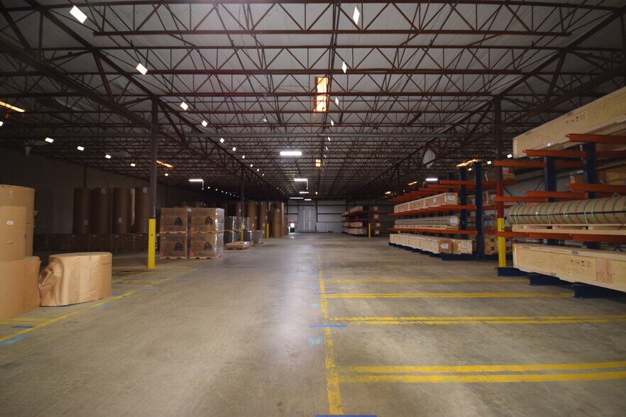 More Photos Of 4104 Emmett Sanders Rd, Pine Bluff Distribution For Sale