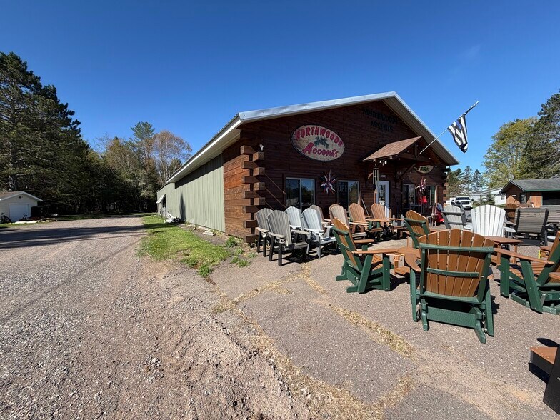 More Photos Of 5079 Highway 51, Mercer General Retail For Sale