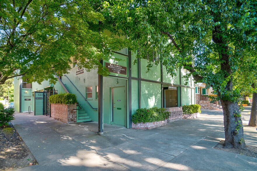 Primary Photo Of 716-722 Alhambra Blvd, Sacramento Office For Sale
