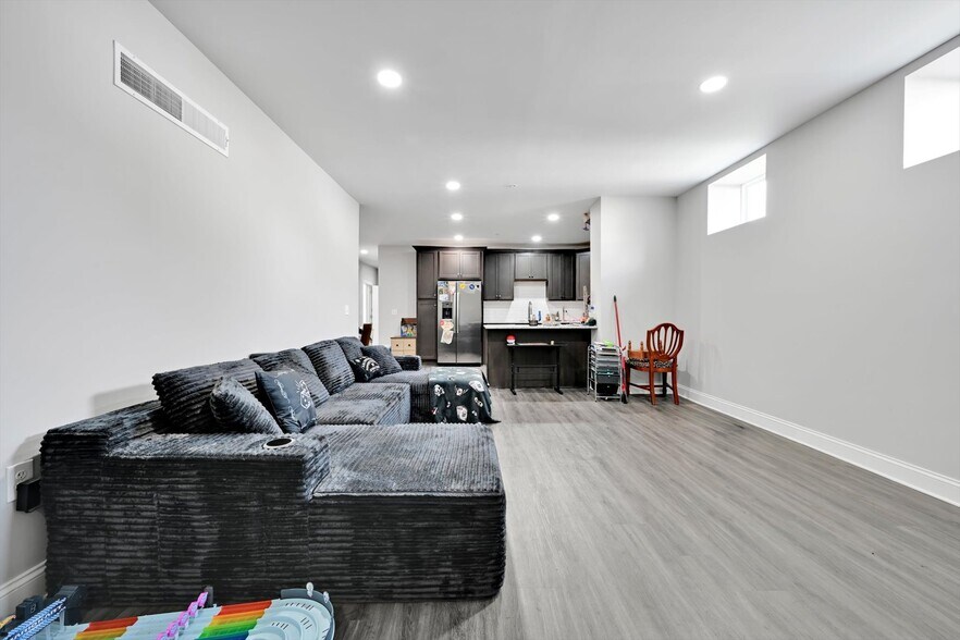 More Photos Of 236 W Market St, Jonestown Multifamily For Sale