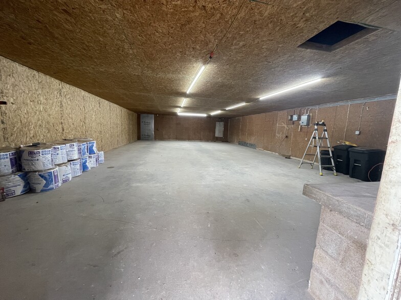 More Photos Of 635 A Rd, LaBelle Industrial For Lease