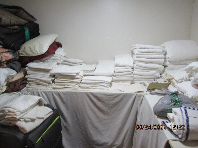 More Photos Of 424 Highway 65 Bus, Clinton Hospitality For Sale