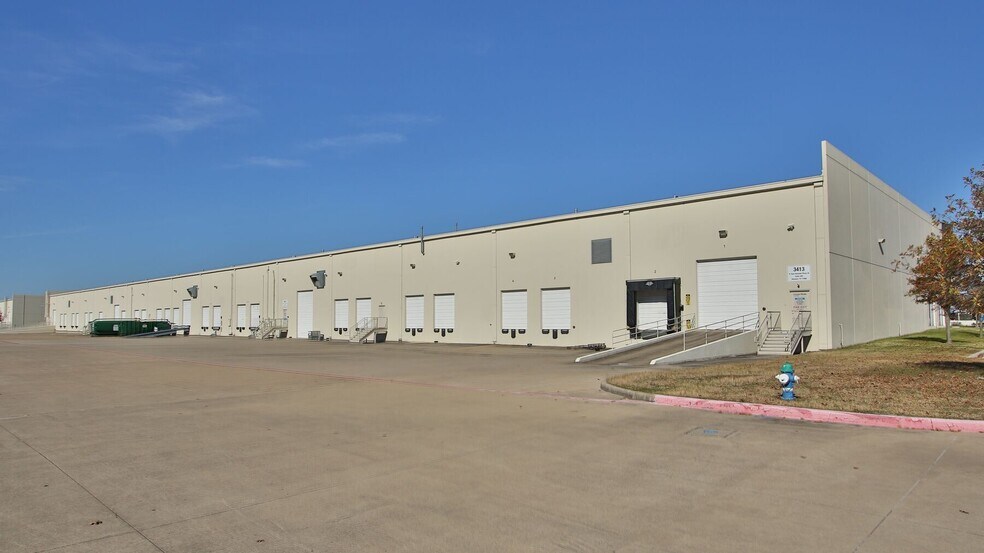 More Photos Of 3423 N Sam Houston Pky W, Houston Unknown For Lease