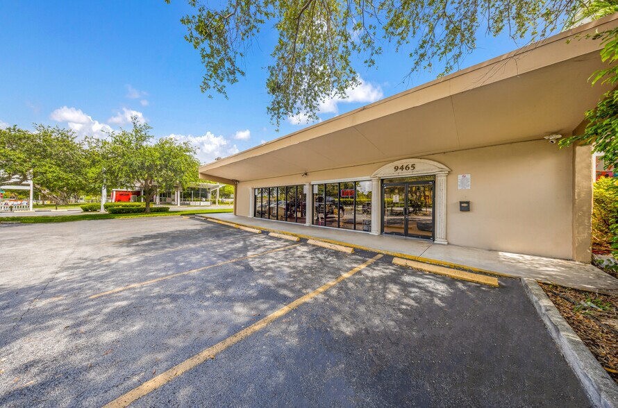 More Photos Of 9465 SW 56th St, Miami Freestanding For Sale