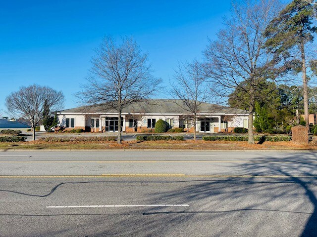 More Photos Of 1710 E Arlington Blvd, Greenville Office Residential For Lease