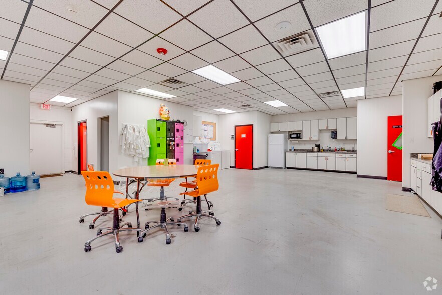 More Photos Of 2180 E State Route 89A, Cottonwood Freestanding For Sale