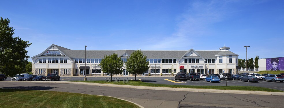 More Photos Of 580-600 Market St, Chanhassen Unknown For Lease