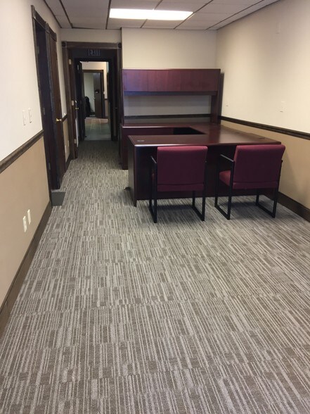 More Photos Of 1300 N Main St, Williamstown Office For Lease