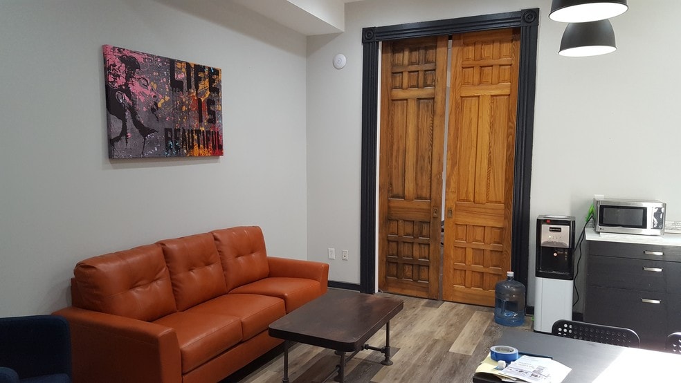 More Photos Of 1714 Saint Paul St, Baltimore Office For Lease