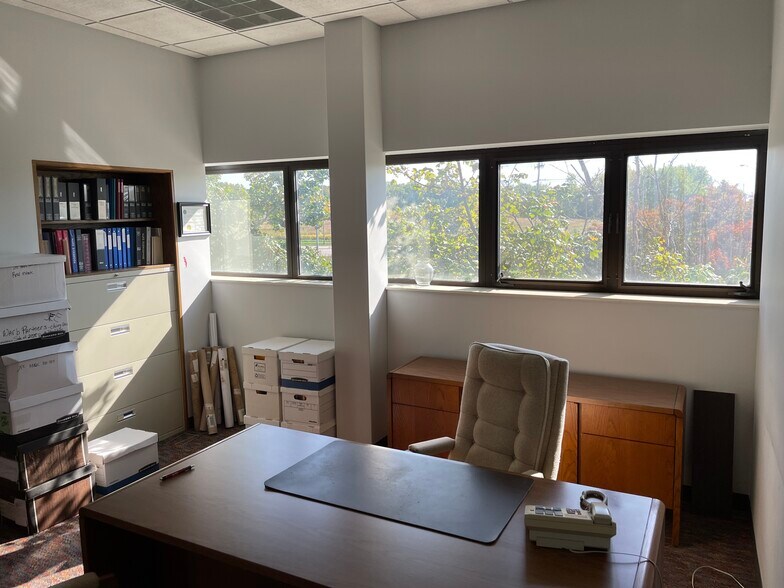 More Photos Of 2400 Big Timber Rd, Elgin Office For Sale