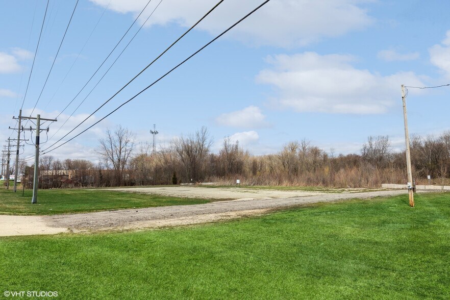 More Photos Of 2101 E Algonquin Rd, Algonquin Land For Sale