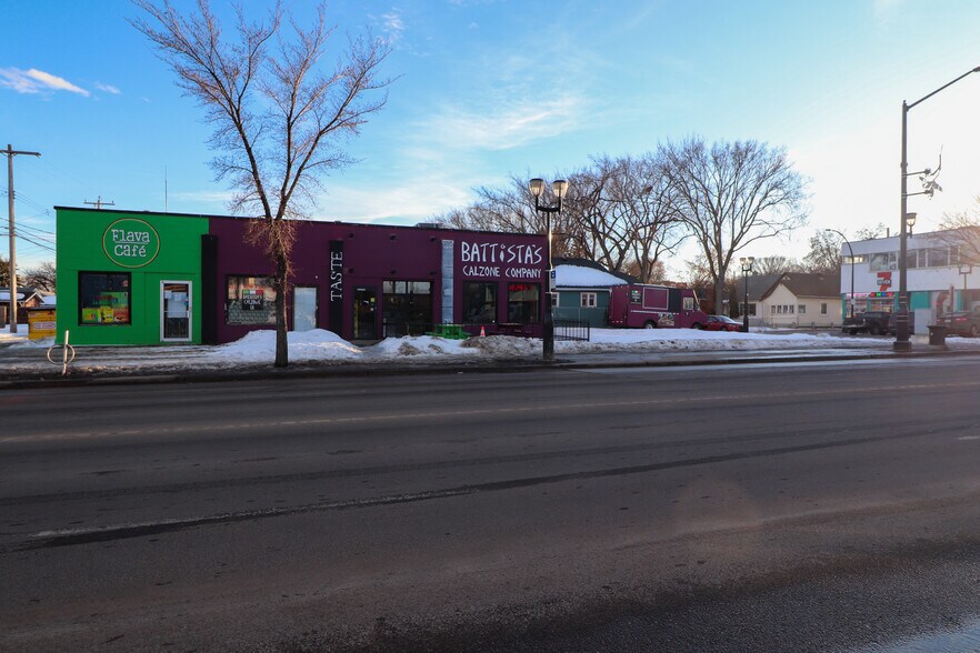 More Photos Of 11745 84th St NW, Edmonton Restaurant For Sale