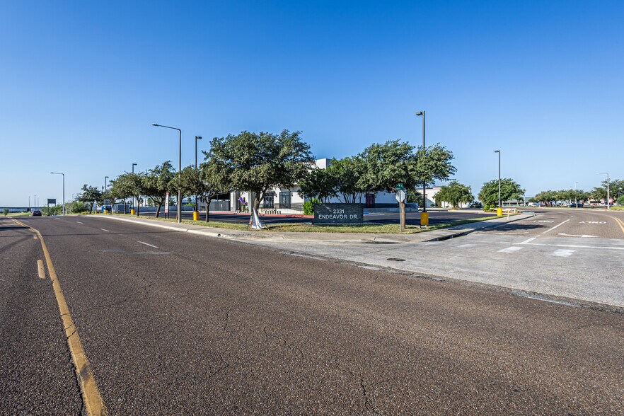 More Photos Of 2331 Endeavor, Laredo General Retail For Sale