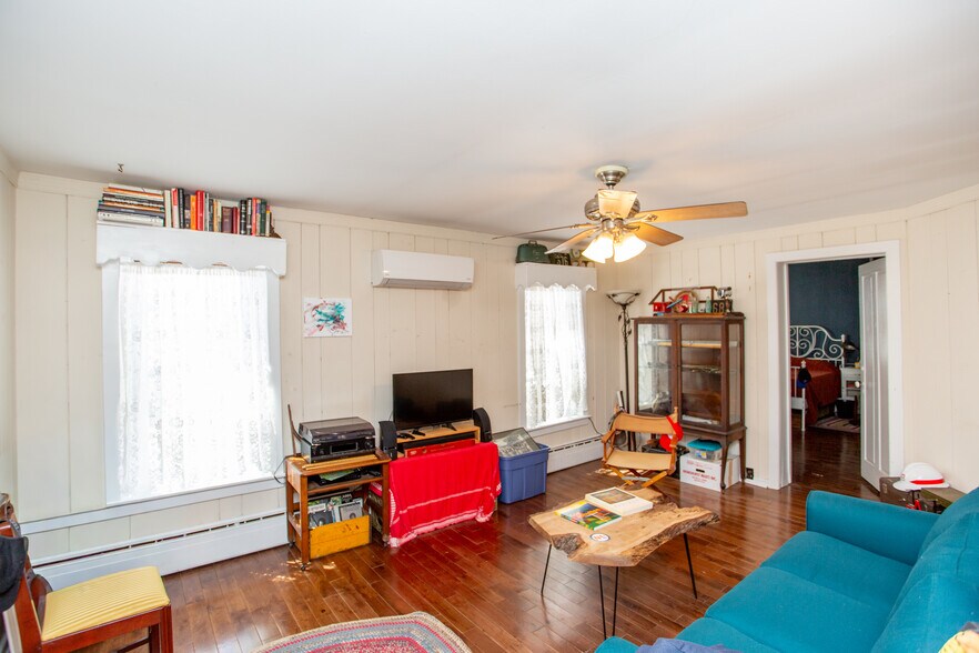 More Photos Of 45 Bridge St, Lambertville Storefront Retail Office For Sale