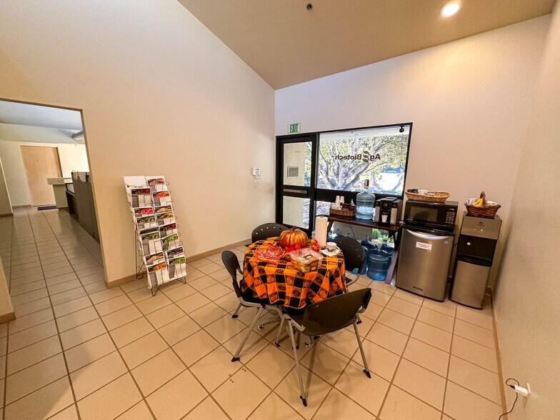 More Photos Of 9701 Blue Larkspur Ln, Monterey Office For Sale