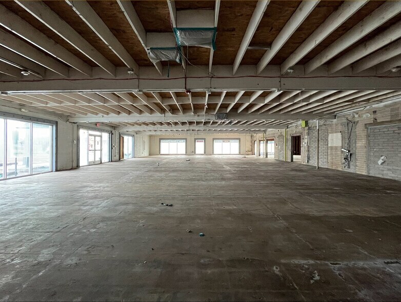 More Photos Of 4116 N 7th Ave, Phoenix General Retail For Lease