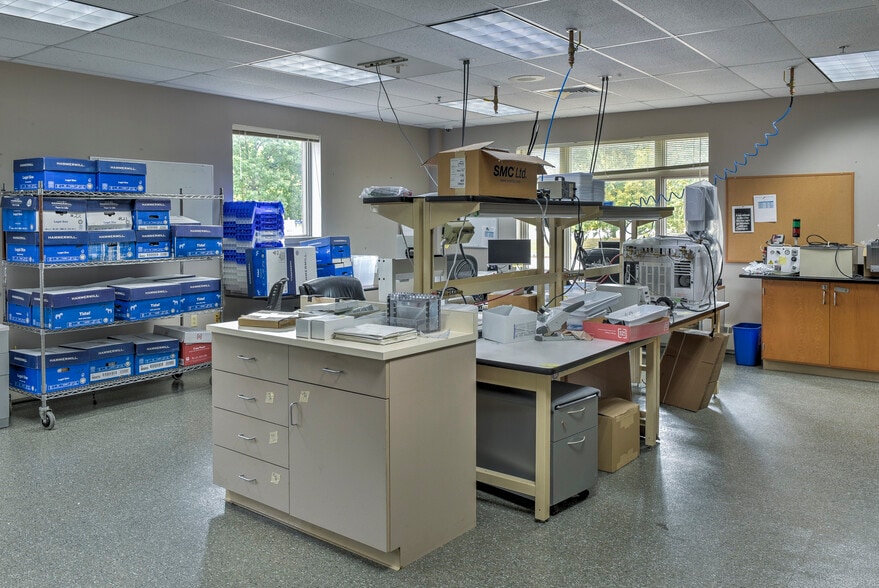 More Photos Of 10 Bowman Dr, Keene Warehouse For Sale