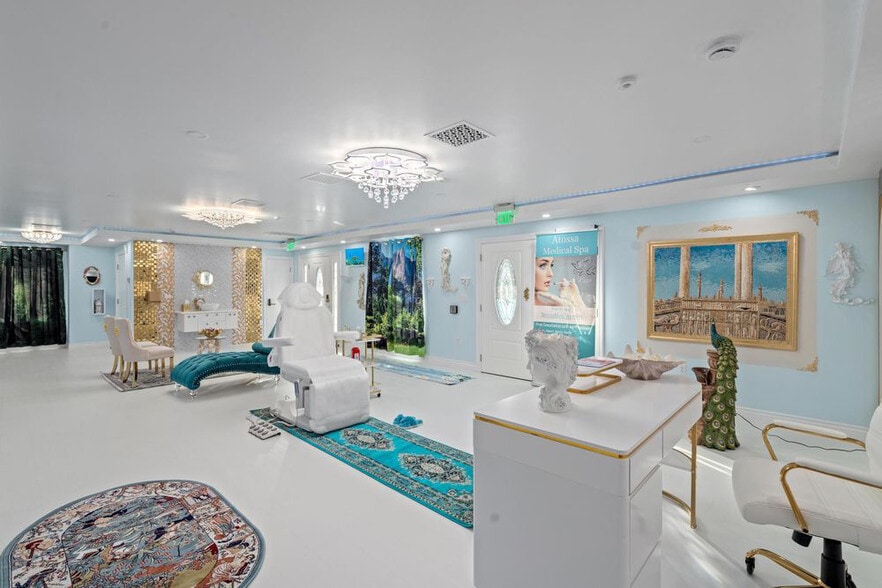 More Photos Of 5200 Lake Murray Blvd, La Mesa Medical For Lease