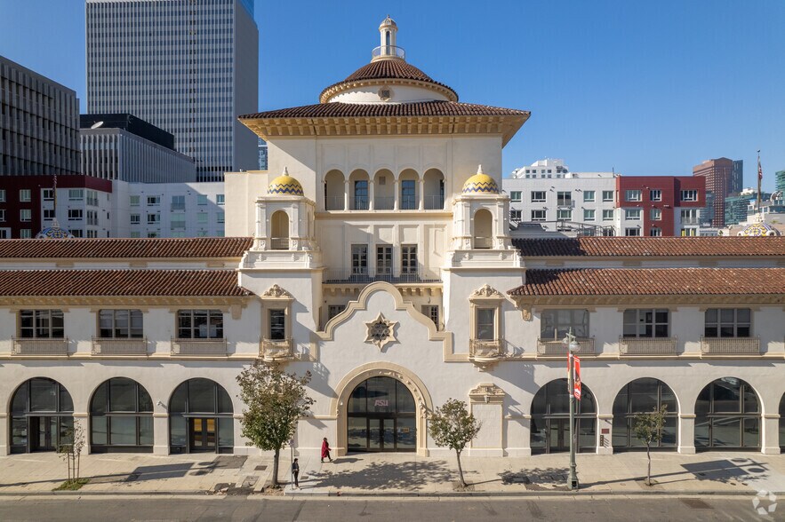 More Photos Of 1111 S Broadway, Los Angeles Loft Creative Space For Lease