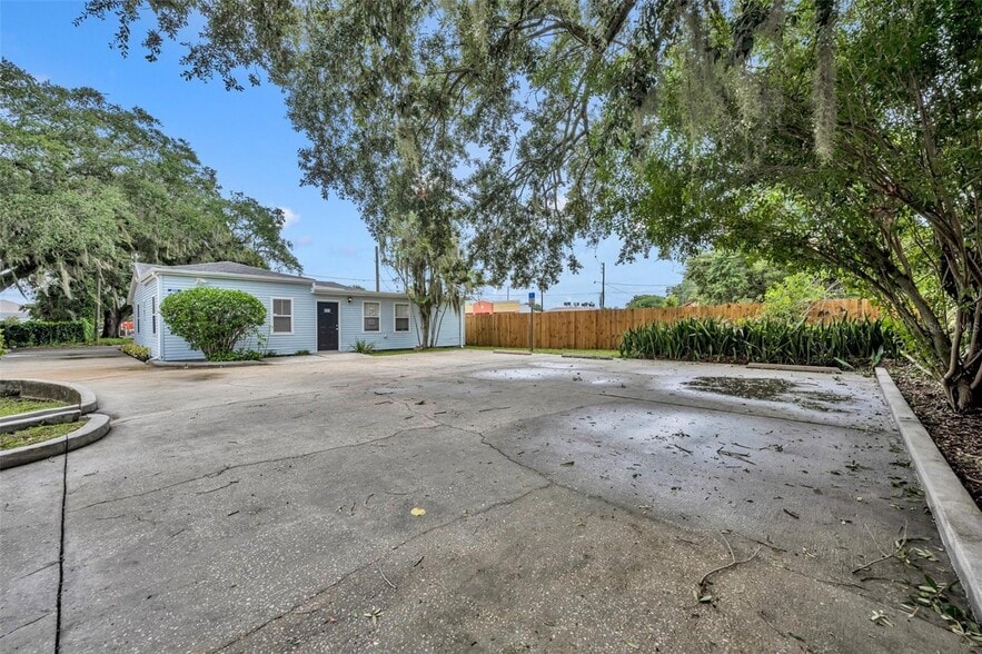 More Photos Of 111 Randolph Ave, Kissimmee Medical For Sale