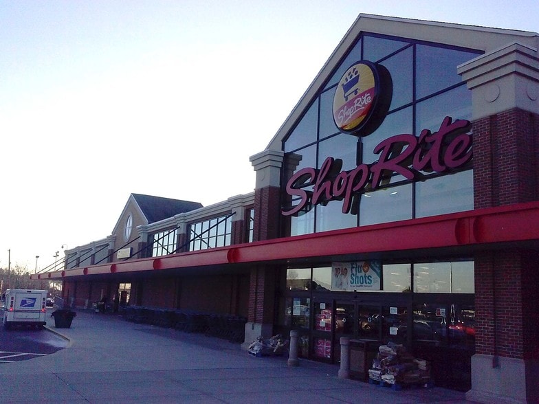 More Photos Of 2100 Dixwell Ave, Hamden Unknown For Lease