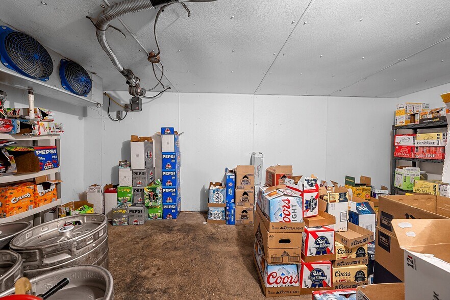 More Photos Of 326 Main St, Wausaukee Bowling Alley For Sale