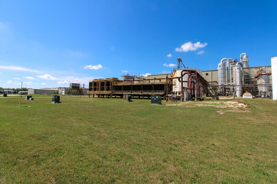 More Photos Of 6059 159th St, Galva Food Processing For Sale