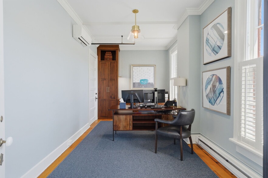 More Photos Of 10 Front St, Canton Loft Creative Space For Sale