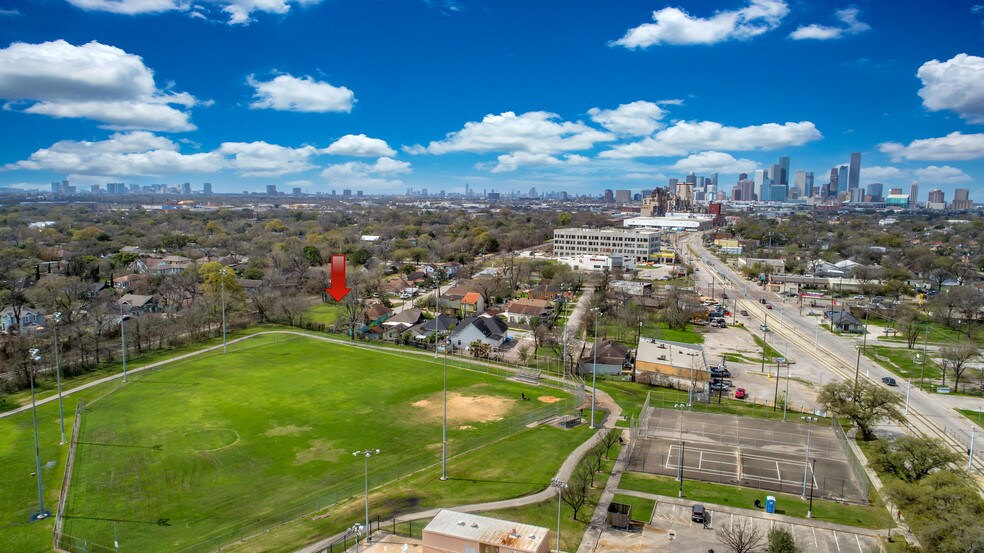 More Photos Of 4720 Capitol St, Houston Land For Sale