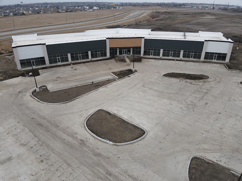 More Photos Of 1105 SE Pleasant View Dr, Waukee General Retail For Lease