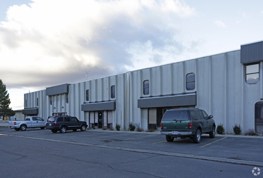 More Photos Of 262-272 Cottage Ave, Sandy Light Manufacturing For Lease