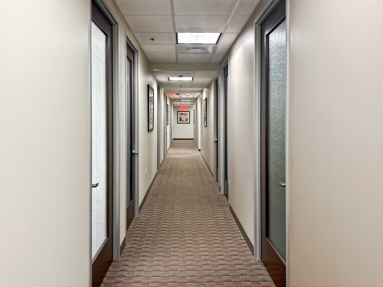 More Photos Of 1545 Crossways Blvd, Chesapeake Coworking Space