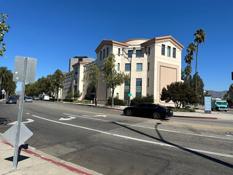 More Photos Of 4109 W Olive Ave, Burbank Storefront Retail Office For Sale