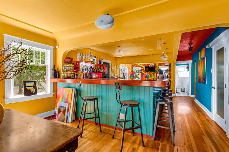 More Photos Of 146 Vassar St, Reno Freestanding For Sale