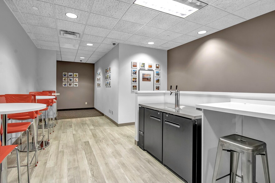 More Photos Of 1250 Pittsford Victor Rd, Pittsford Office For Lease