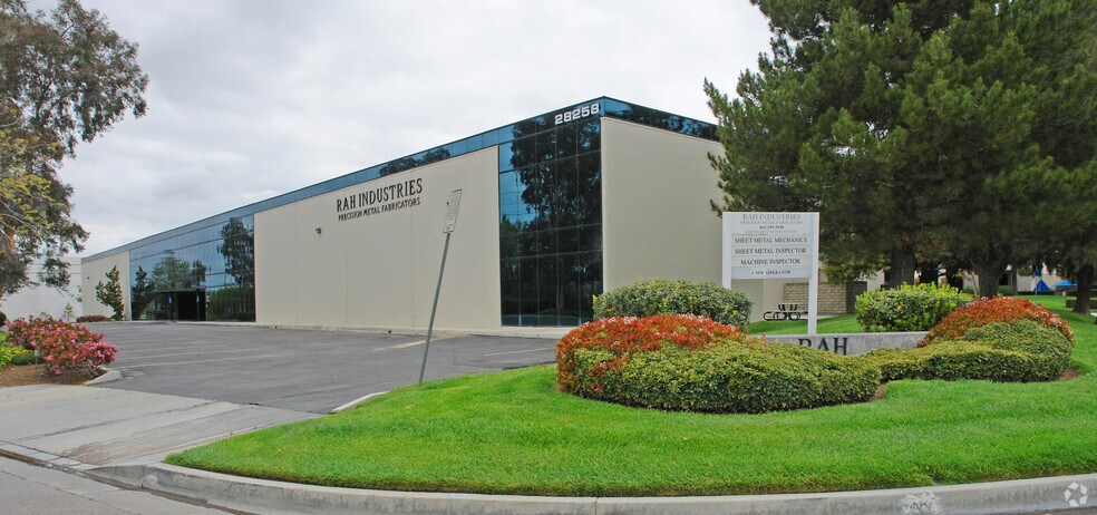 More Photos Of 28258 Avenue Stanford, Valencia Manufacturing For Sale