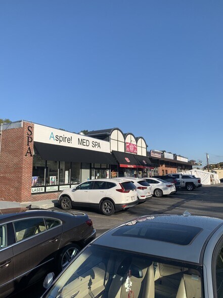 More Photos Of 165-201 Massachusetts Ave, Lexington Storefront For Lease