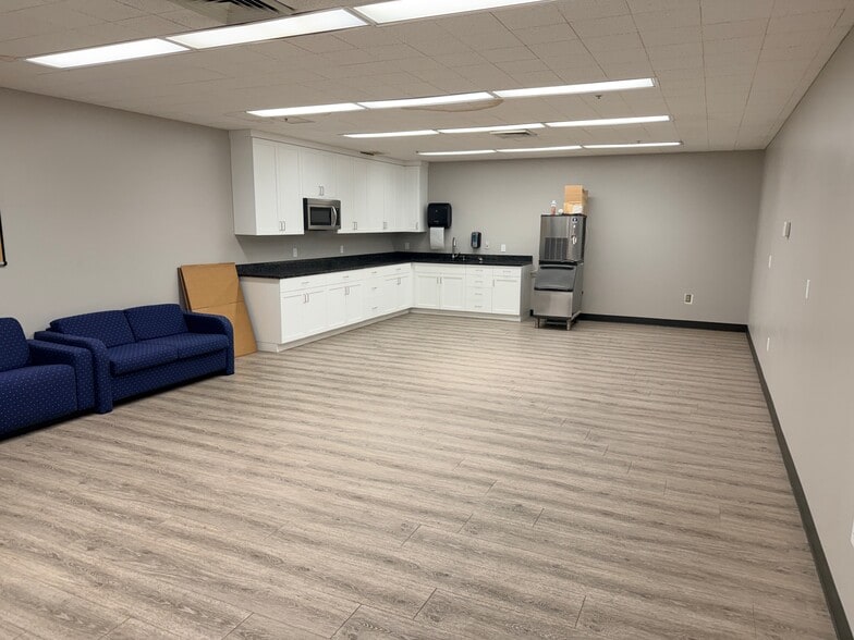 More Photos Of 1530 N 1000 W, Logan Warehouse For Lease