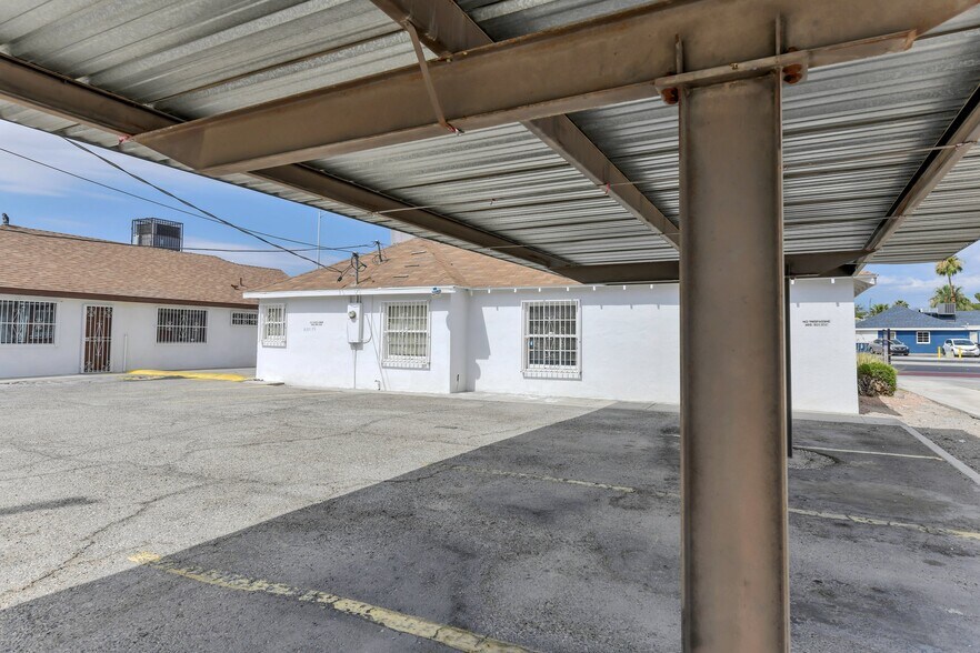 More Photos Of 1601 S Maryland Pky, Las Vegas Office For Sale
