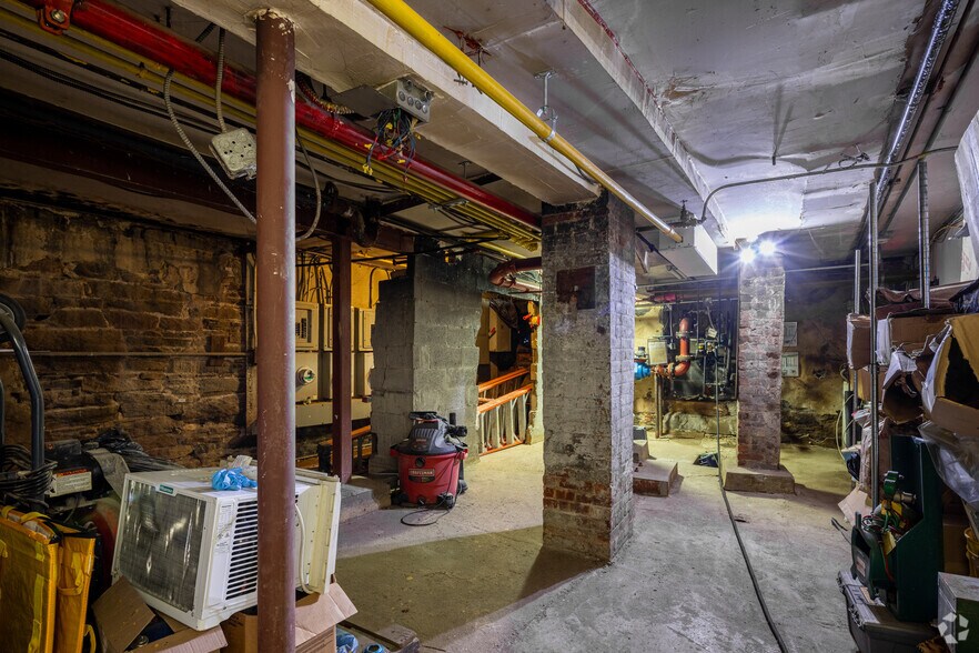 More Photos Of 49 Essex St, New York Multifamily For Sale