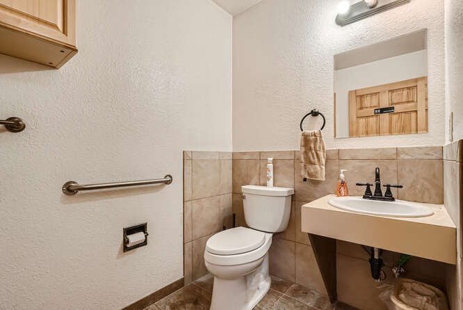 More Photos Of 2145 Kipling St, Lakewood Office Residential For Sale