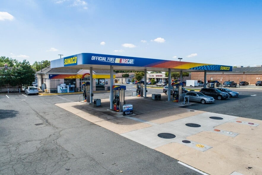 More Photos Of 6460-6500 Landsdowne Ctr, Alexandria Storefront For Lease