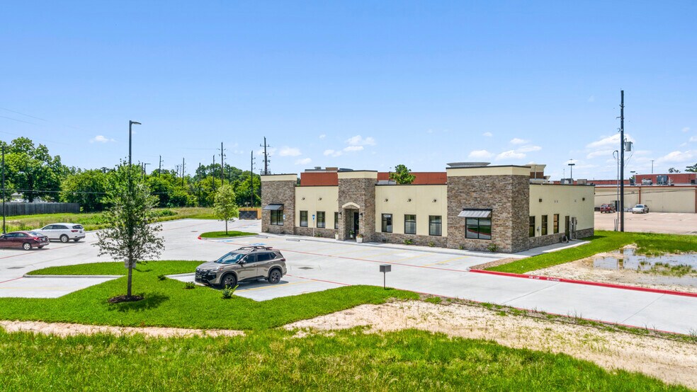 More Photos Of 12230 Dundee Ct, Cypress General Retail For Sale