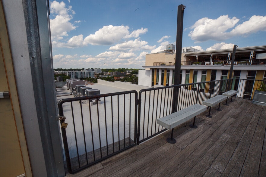 More Photos Of 309 E Chapel Hill St, Durham Office For Lease
