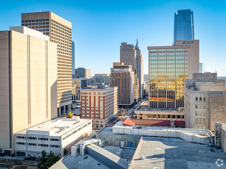 More Photos Of 250 N Robinson Ave, Oklahoma City Office For Sale