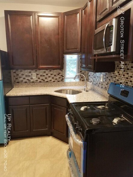 More Photos Of 12-16 Groton St, Hartford Apartments For Sale