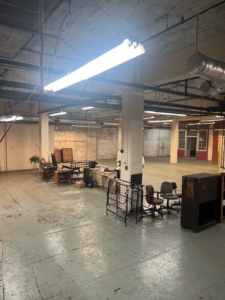 More Photos Of 943 Lafayette St, New Orleans Warehouse For Sale