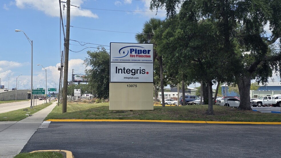 More Photos Of 13075 US Highway 19 N, Clearwater Flex For Lease