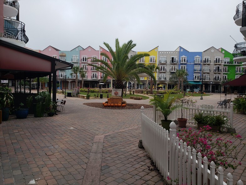 More Photos Of 101 Palm Harbor Pky, Palm Coast Apartments For Sale