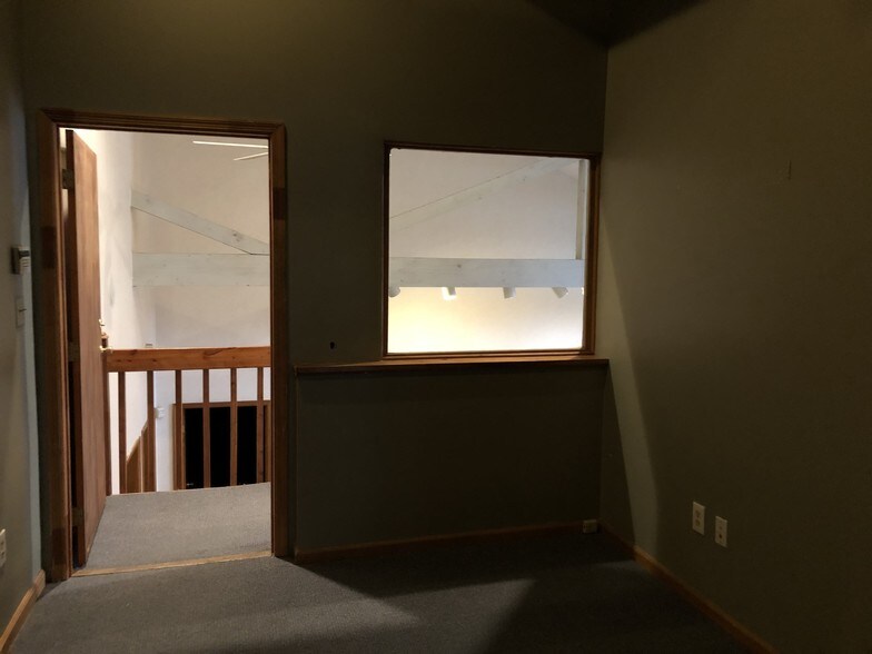 More Photos Of 178 Main Rd, Montville Flex For Lease